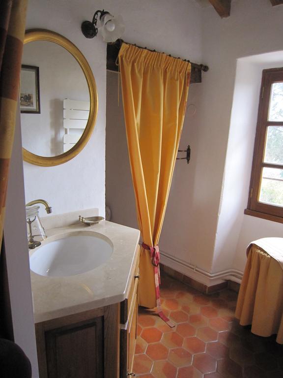 La Frandomiere Bed & Breakfast Saint-Martin-de-Londres Exterior photo